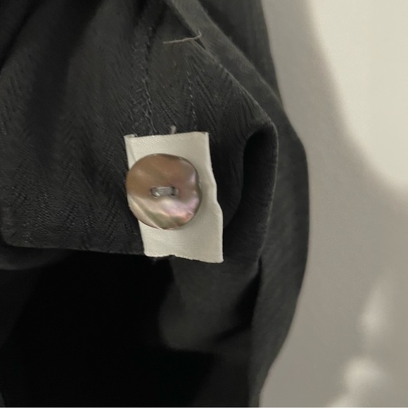 Tommy Bahama High Waisted Silk Shorts - Picture 5 of 8